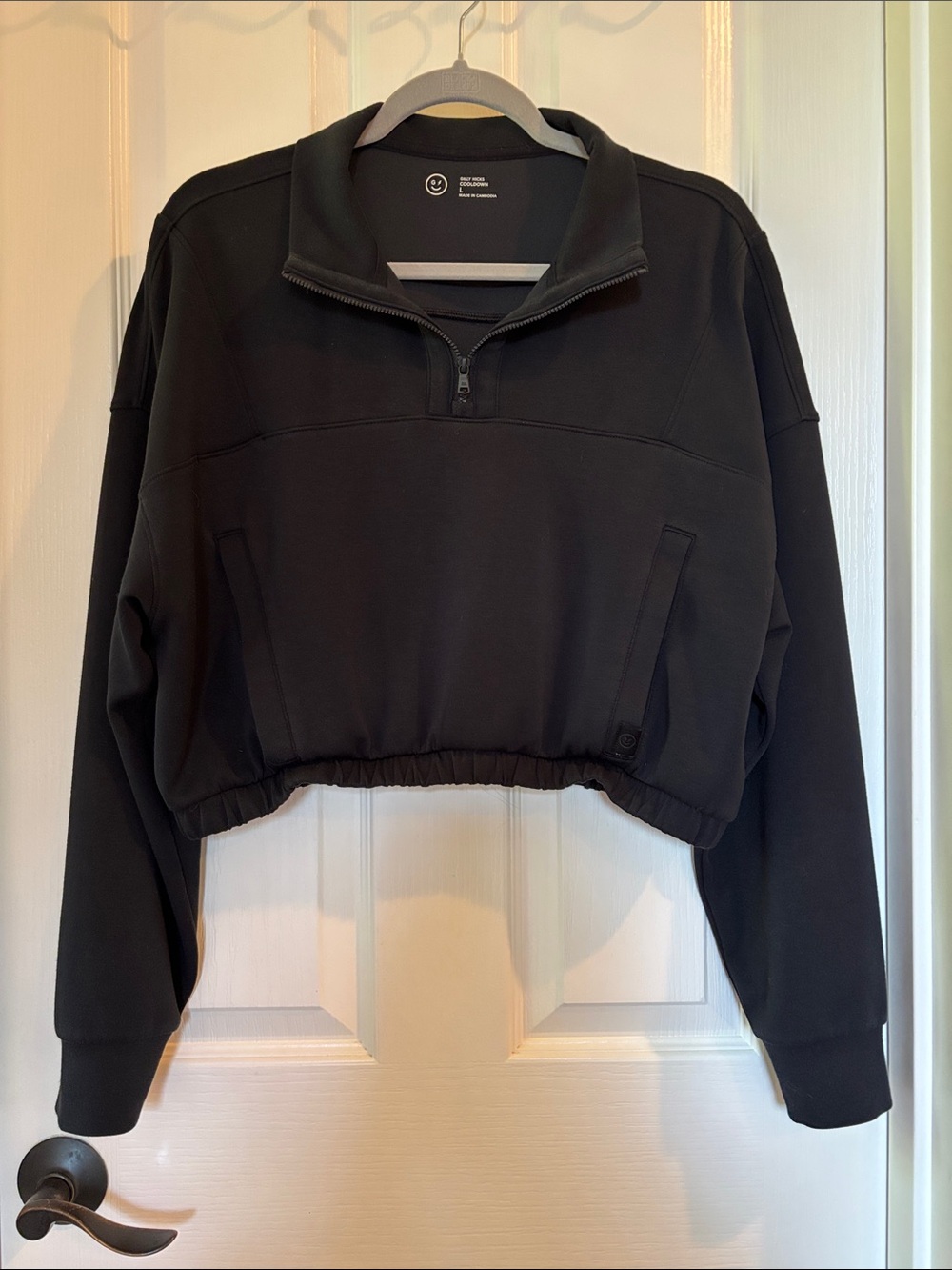 Gilly Hicks Lightweight Black Cropped Half-Zip Pullover
